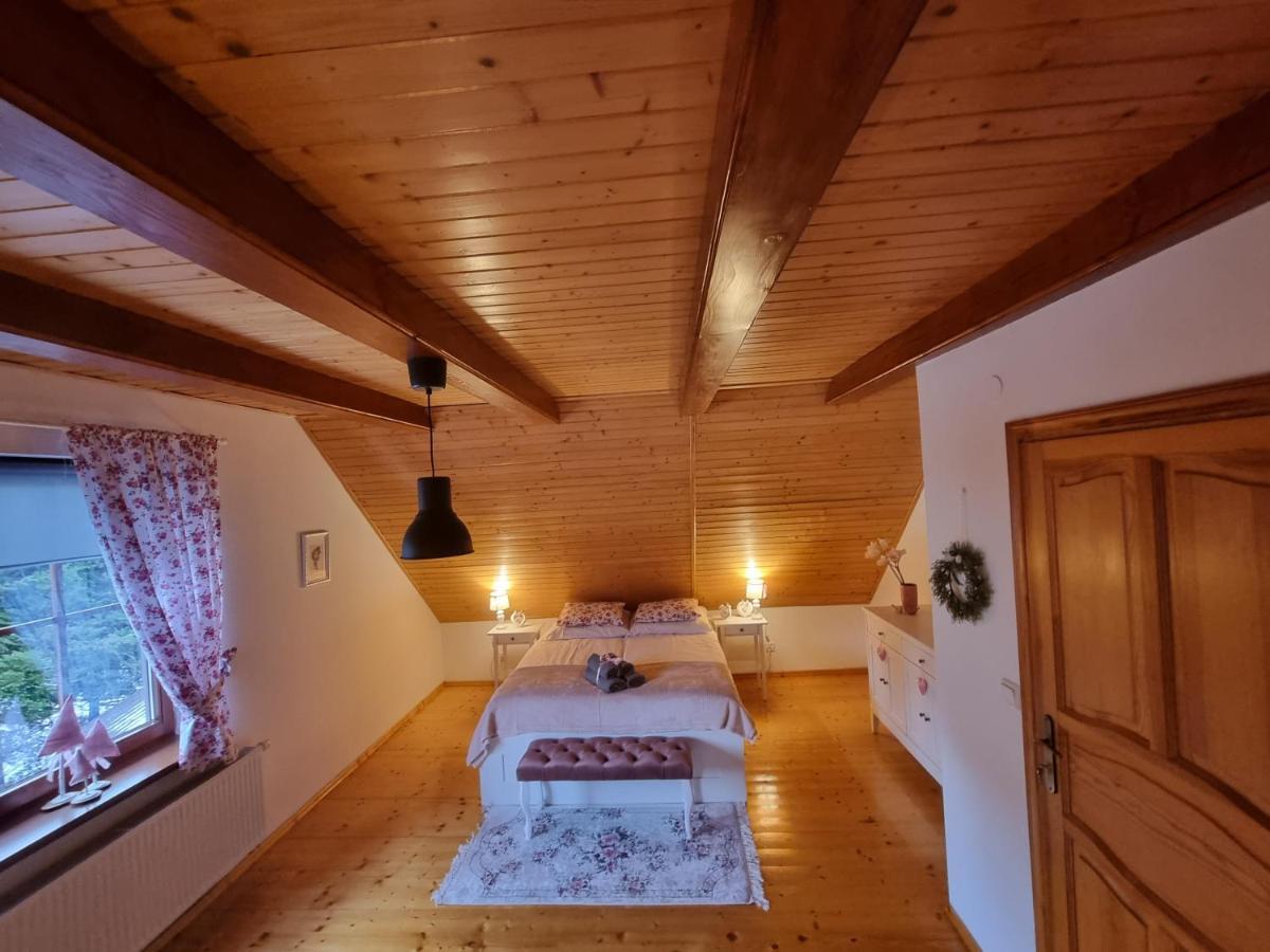 Вилла Naszjestwasz Gorki Male  Экстерьер фото